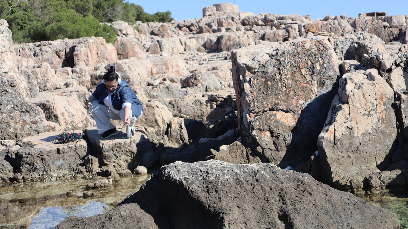 Robertina Sebjanic na Lokrumu, istrazivanje za rad Echinoidea future – Adriatic sensing / Foto Tanja Minarik